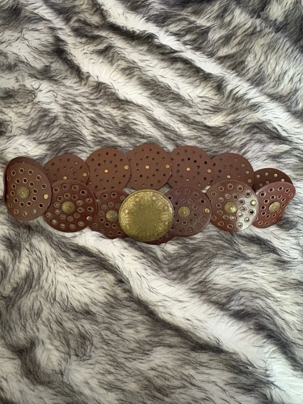 Wide Brown Circle-Stud Leather Belt with Ornate Gold Buckle - Picture 2 of 3